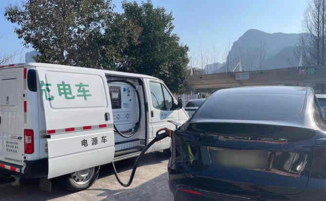 内丘汽车搭电