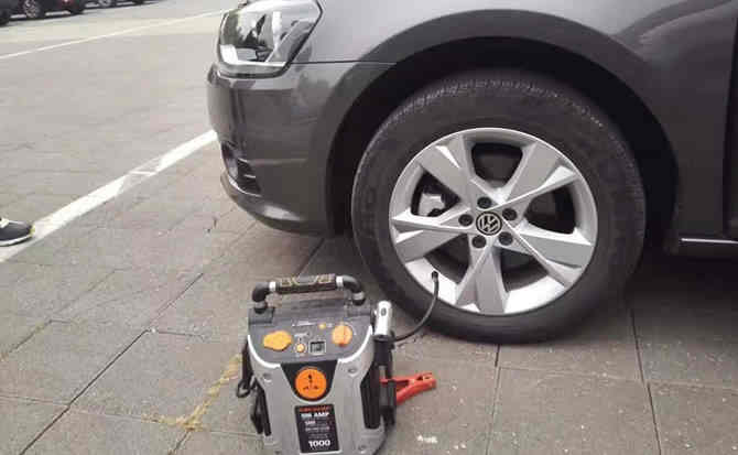 内丘汽车搭电案例